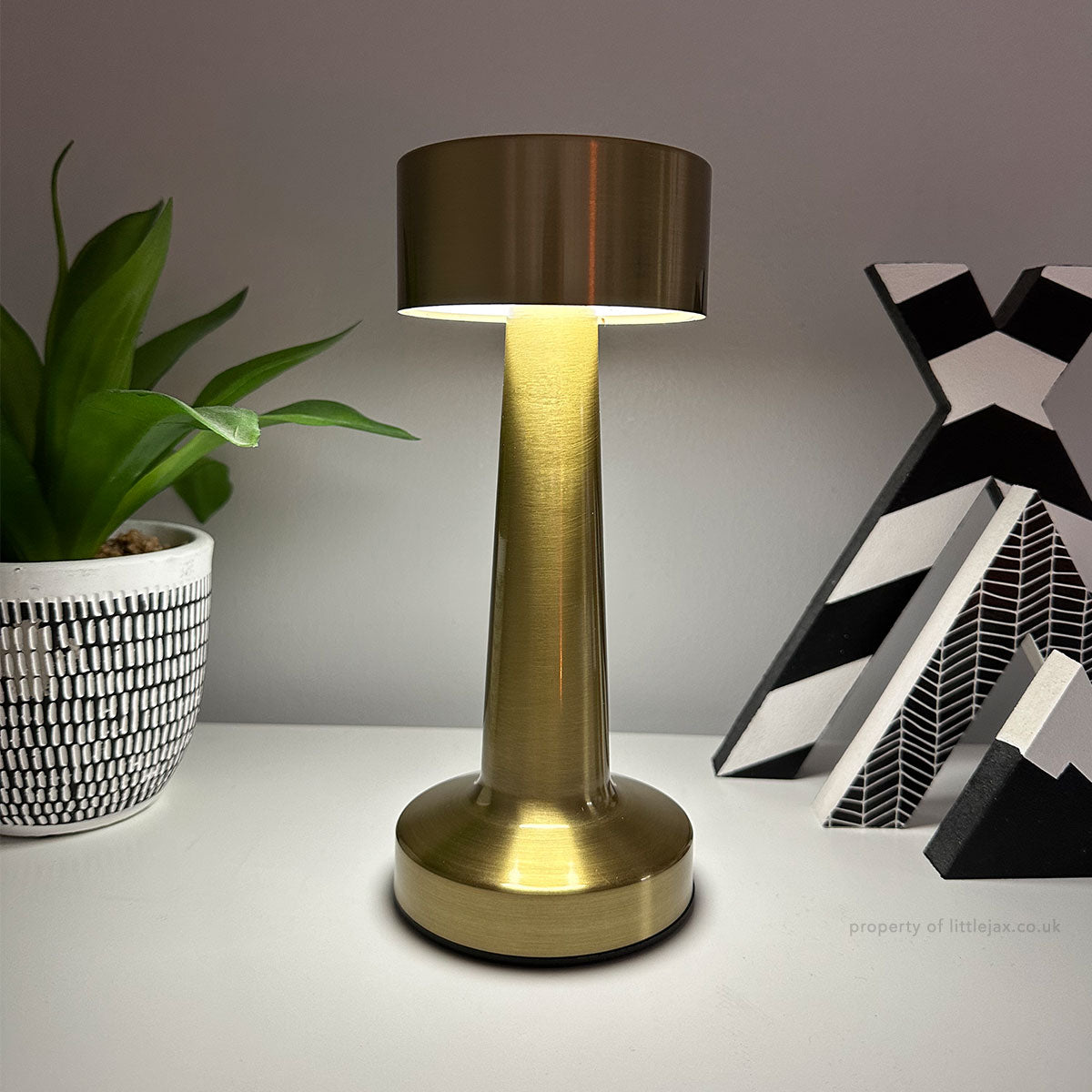 Dumbbell Table Lamp